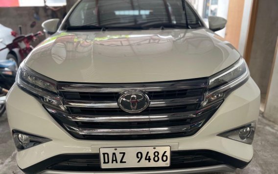 Selling Toyota Rush 2019 -2