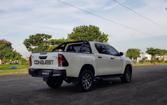 White Toyota Hilux 2019 for sale Automatic-5