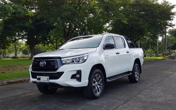 White Toyota Hilux 2019 for sale Automatic-2