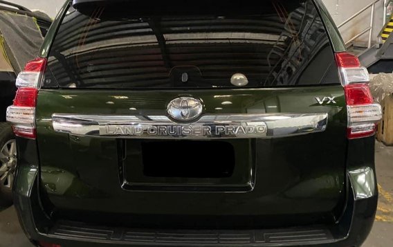 Green Toyota Land Cruiser Prado 2015 for sale in Quezon-3