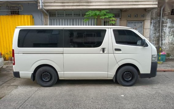  White Toyota Hiace 2018 for sale in Manual