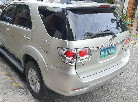 Silver Toyota Fortuner 2013 for sale in Manila-2