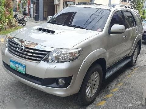 Silver Toyota Fortuner 2013 for sale in Manila-1