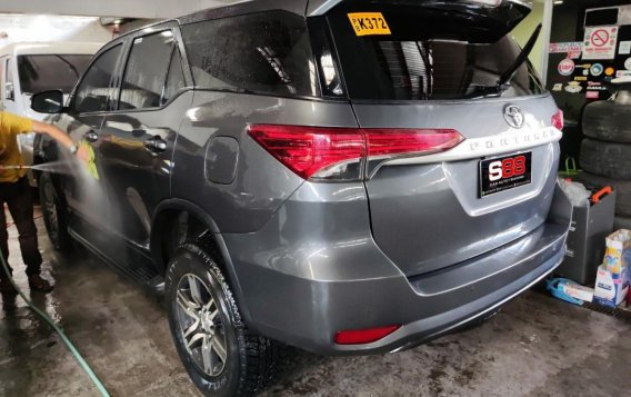 Toyota Fortuner 2021 for sale in Quezon City-3