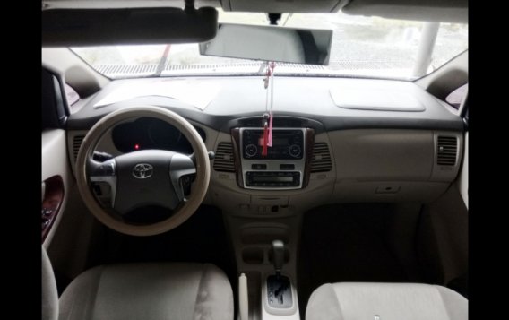 Selling White Toyota Innova 2015 in Pasig-6