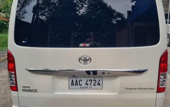 Sell White 2015 Toyota Hiace Super Grandia in Malabon-2