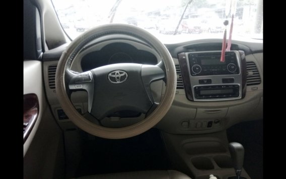 Selling White Toyota Innova 2015 in Pasig-7