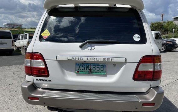 Sell White 2005 Toyota Land Cruiser in San Juan-9