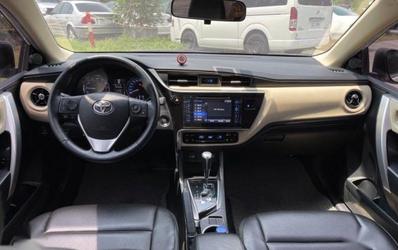Toyota Altis 2017 for sale in Automatic-6