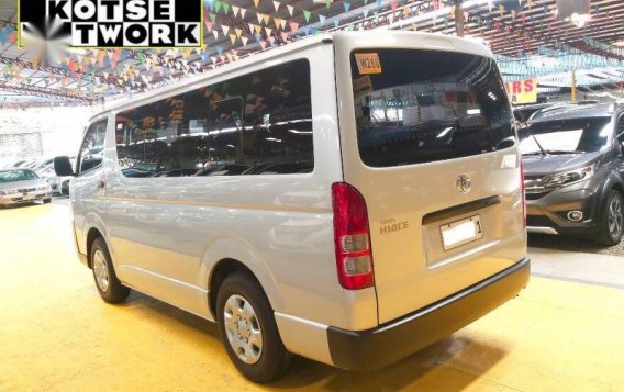 Silver Toyota Hiace 2020 for sale in Marikina-3