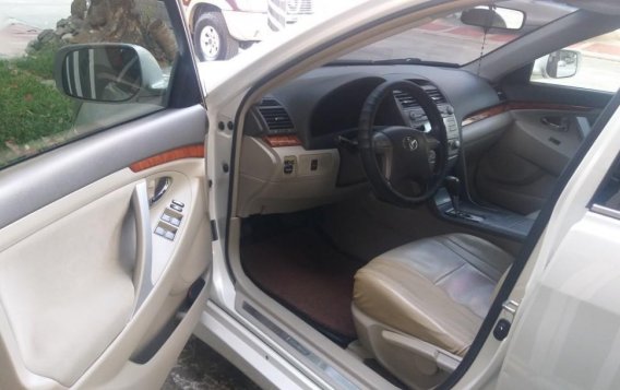 White Toyota Camry 2006 for sale in Quezon City-2