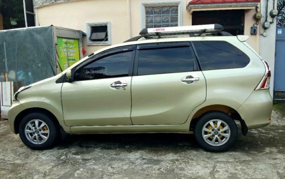 Selling Toyota Avanza 2012 in Caloocan