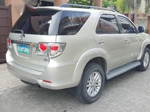 Silver Toyota Fortuner 2013 for sale in Manila-3