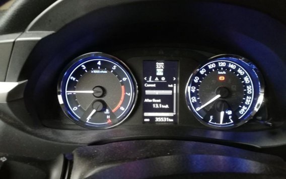 Grey Toyota Corolla Altis 2017 for sale in Las Pinas-3