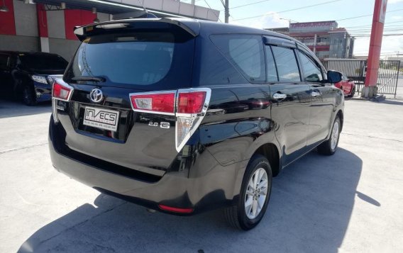 Selling Black Toyota Innova 2016 in San Fernando-5