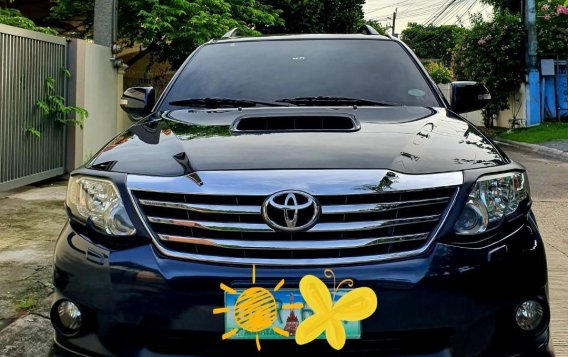 Selling Black Toyota Fortuner 2013 in Parañaque-3