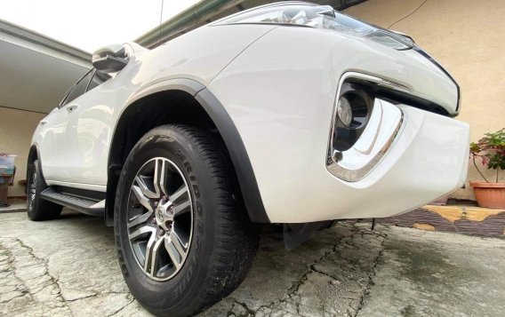 White Toyota Fortuner 2017 for sale in Pasig-3