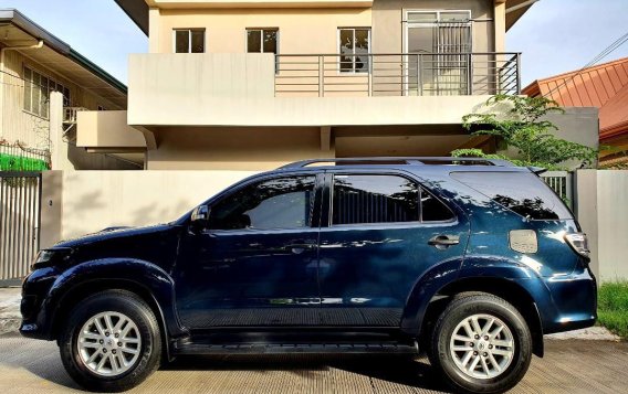 Selling Black Toyota Fortuner 2013 in Parañaque-2