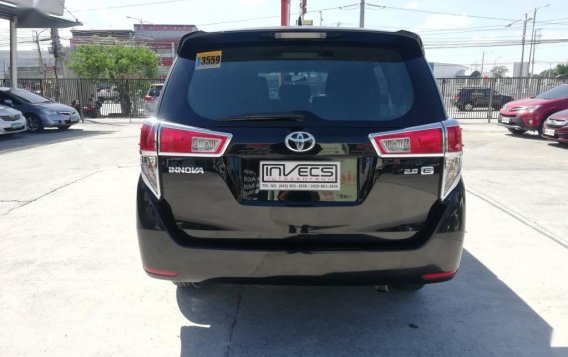 Selling Black Toyota Innova 2016 in San Fernando-4