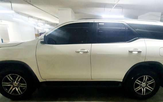 White Toyota Fortuner 2017 for sale in Pasig-6