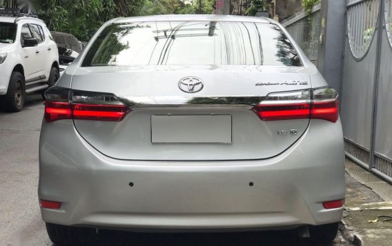 Brightsilver Toyota Altis 2014 for sale in Quezon-4