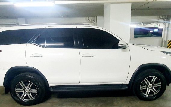 White Toyota Fortuner 2017 for sale in Pasig-5