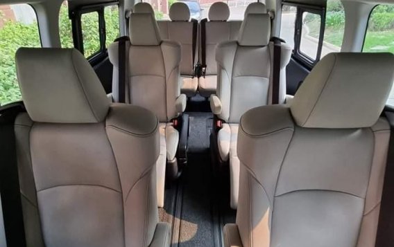 White Toyota Hiace Super Grandia 2018 for sale in Parañaque-4