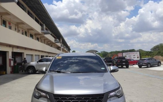 Selling Brightsilver Toyota Fortuner 2017 in Tanza