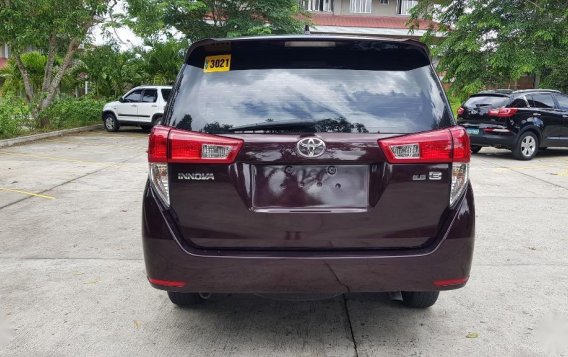 Red Toyota Innova 2017 for sale in Balete-4