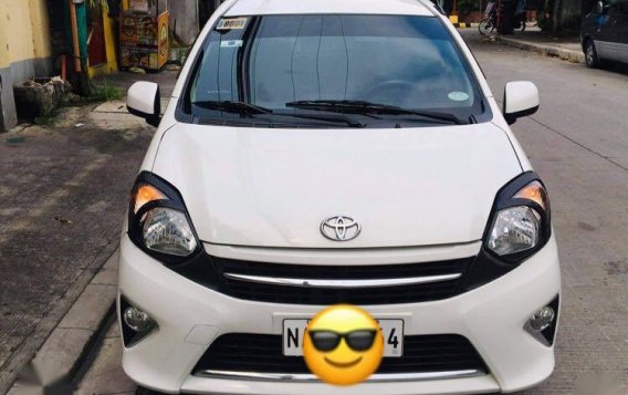 Selling White Toyota Wigo 2017 in Malabon
