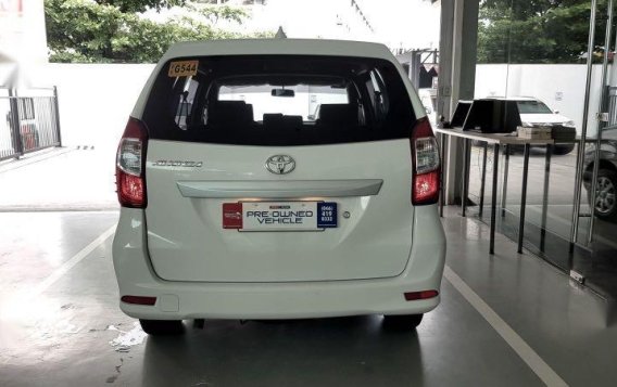 Selling White Toyota Avanza 2020 in Las Piñas-6