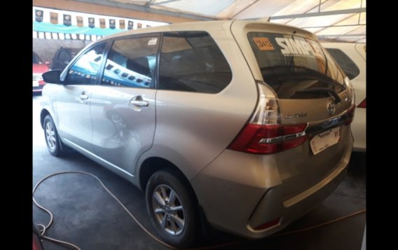 Selling Brightsilver Toyota Avanza 2020 in Caloocan-4