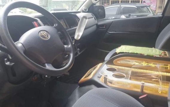Black Toyota Hiace 2017 for sale in Manila-4