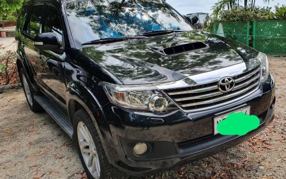 Black Toyota Fortuner 2013 for sale in Mandaue