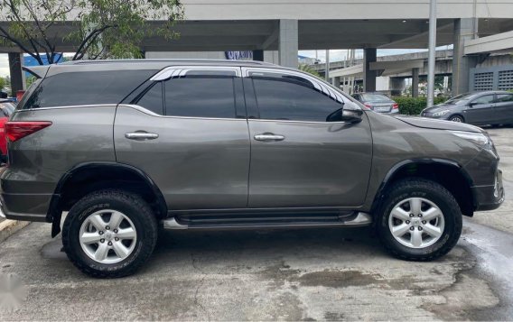 Silver Toyota Fortuner 2018 for sale in Paranaque-1