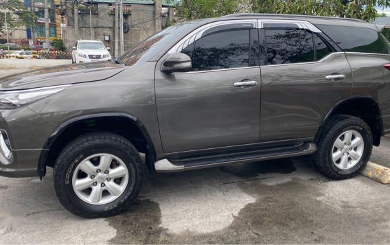 Silver Toyota Fortuner 2018 for sale in Paranaque-2