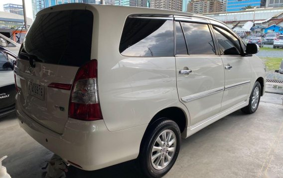 Pearl White Toyota Innova 2015 for sale in Pasig-4