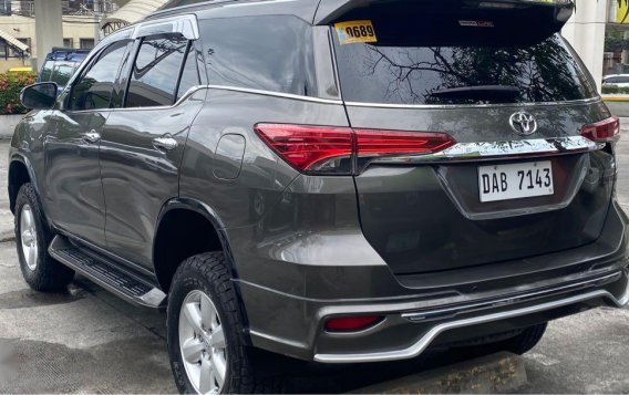 Silver Toyota Fortuner 2018 for sale in Paranaque-6