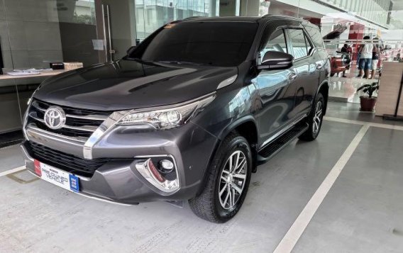 Silver Toyota Fortuner 2018 for sale in Las Piñas-2