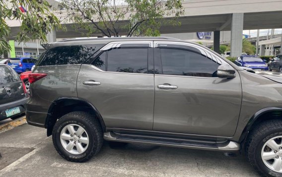 Silver Toyota Fortuner 2018 for sale in Paranaque-9
