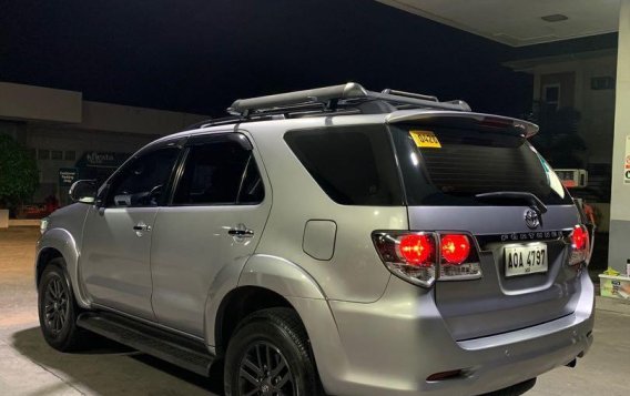 Selling Brightsilver Toyota Fortuner 2015 in Cainta-3