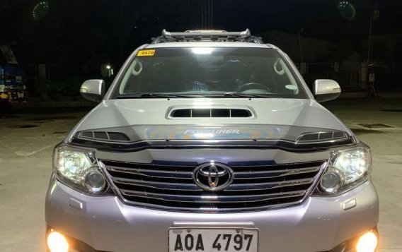 Selling Brightsilver Toyota Fortuner 2015 in Cainta-2