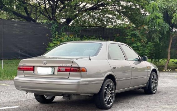 Pearl White Toyota Camry 1997 for sale in Las Pinas-1