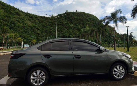 Selling Silver Toyota Vios 2017 in Quezon-8