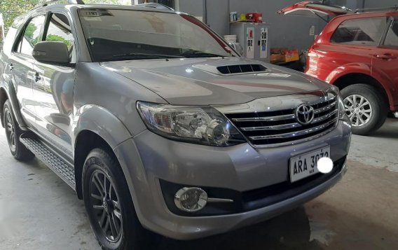 Selling Silver Toyota Fortuner 2015 in Mandaluyong