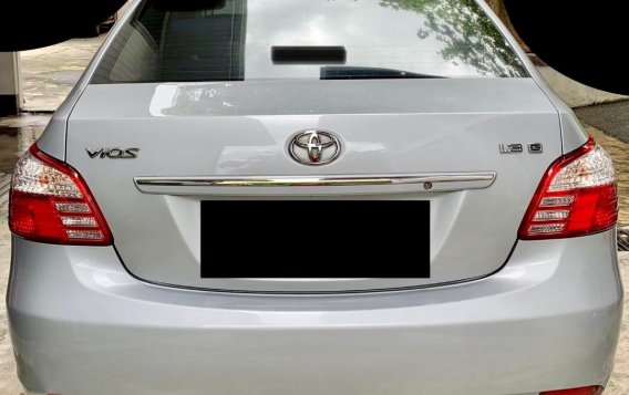 Pearl White Toyota Vios 2013 for sale in Pasig-2
