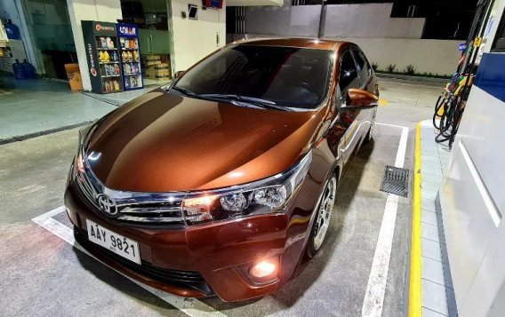 Brown Toyota Corolla Altis 2014 for sale in Manila-5