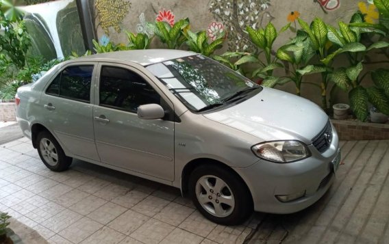 Pearl White Toyota Vios 2005 for sale in Caloocan-3