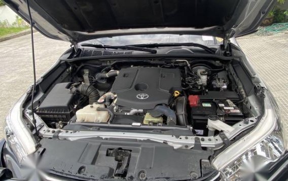 Brightsilver Toyota Hilux 2019 for sale in San Fernando-6