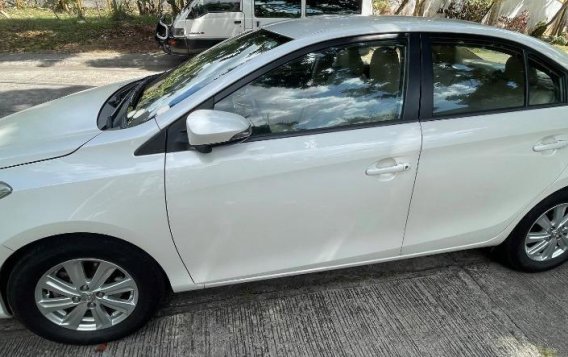 Selling White Toyota Vios 2013 in Quezon-2